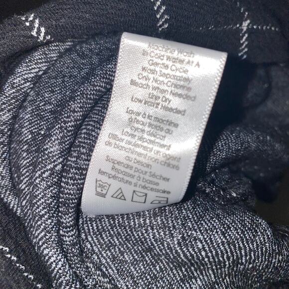 Coldwater Creek Black Windowpane Check Jacquard Knit Pocket Top Size Large - Picture 5 of 6